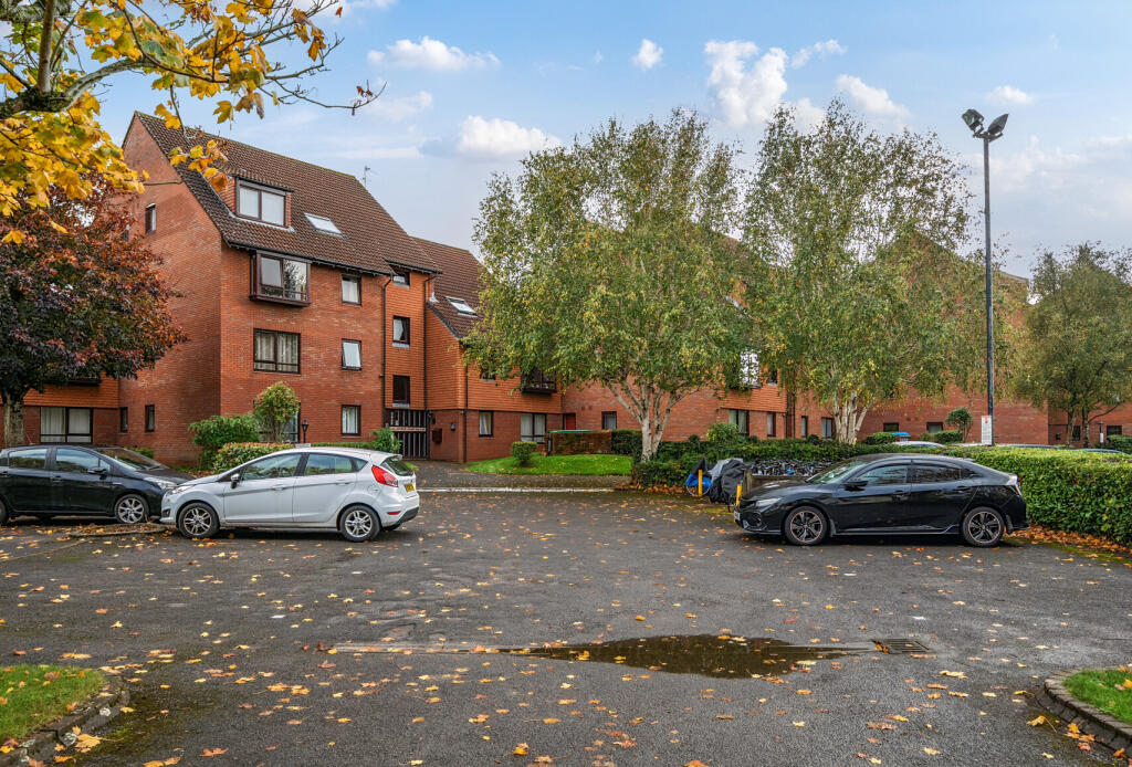 1370677-18-68f638...