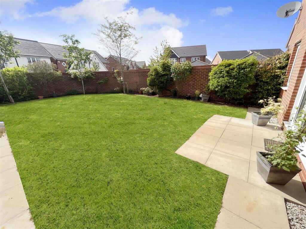 Gardens Aspect 2