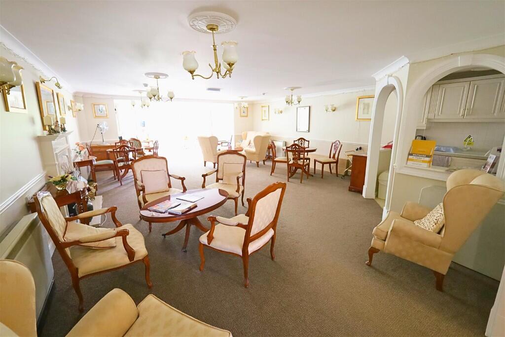 Communal Lounge