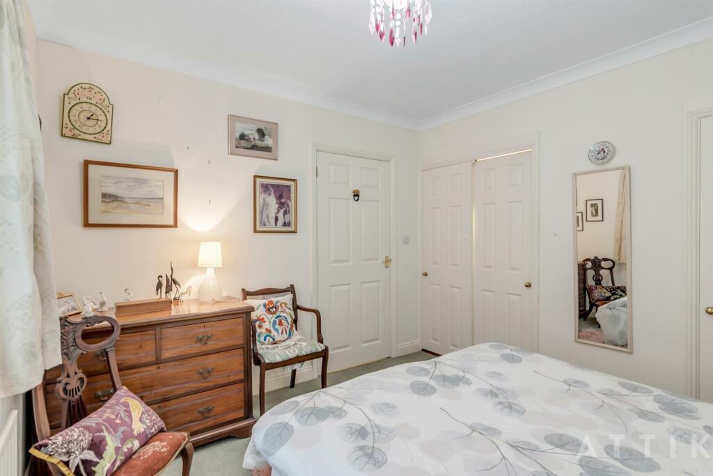 17 Rectory Grn, Halesworth IP19 8AN (6).jpg