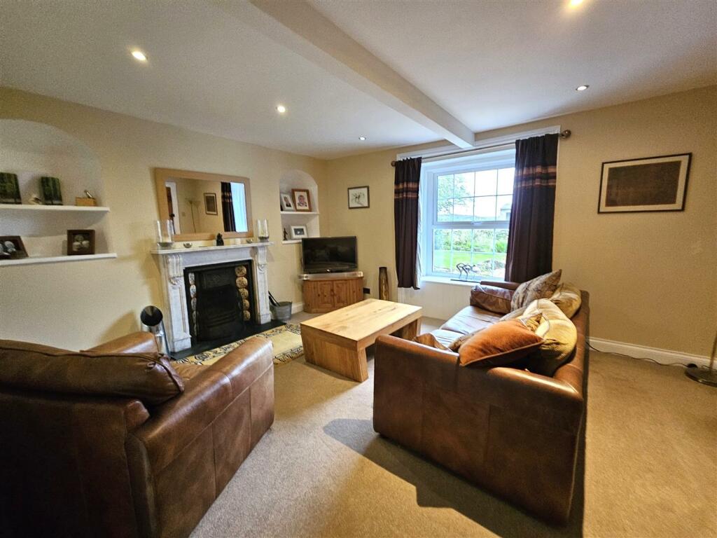 living room 2.jpg