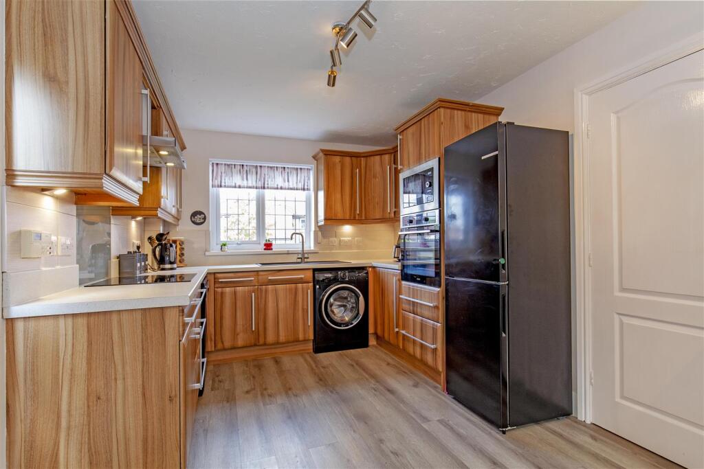 Superb Integrated Kitchen