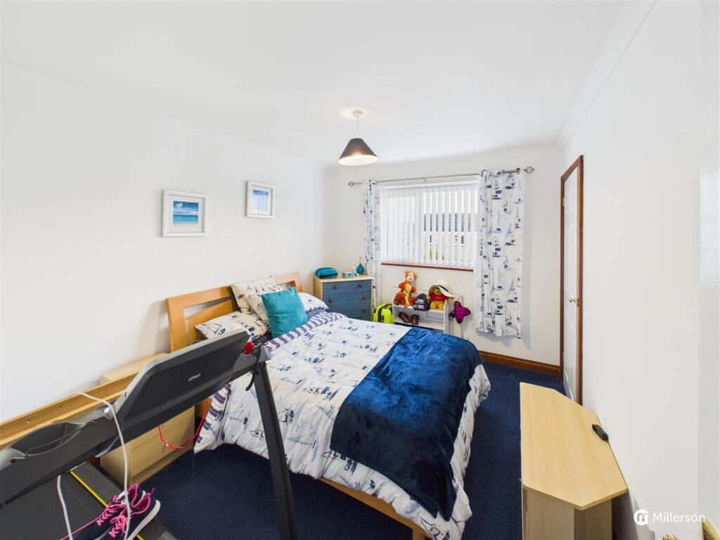 Bedroom Tow