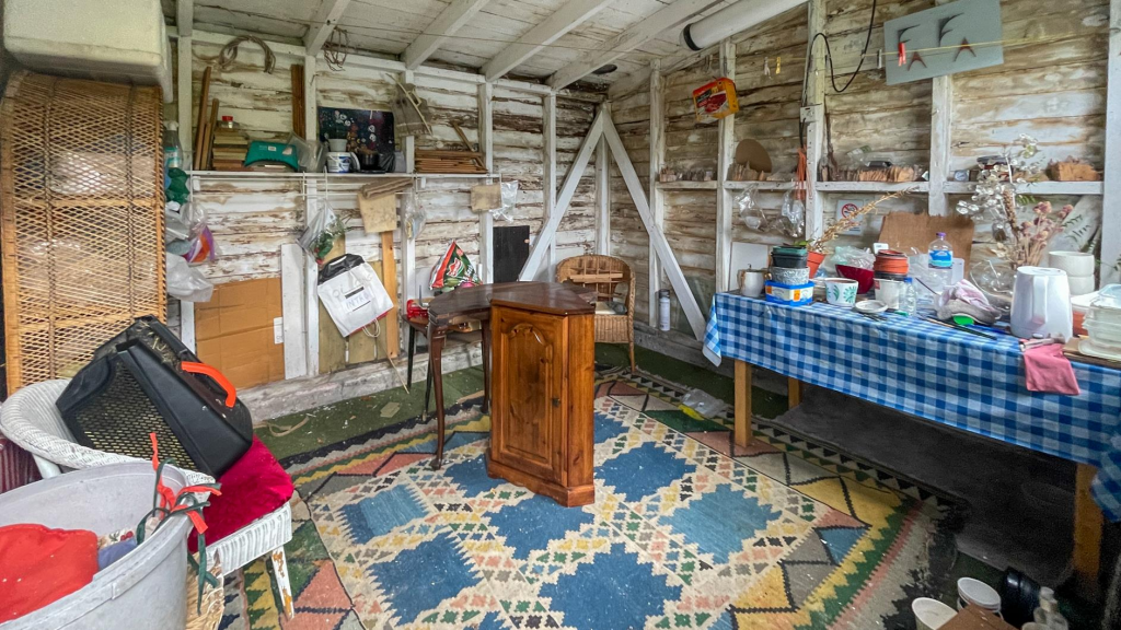 Shed