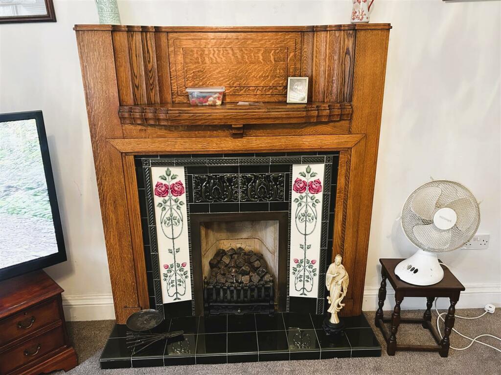 IMG_2570 (Large).jpg