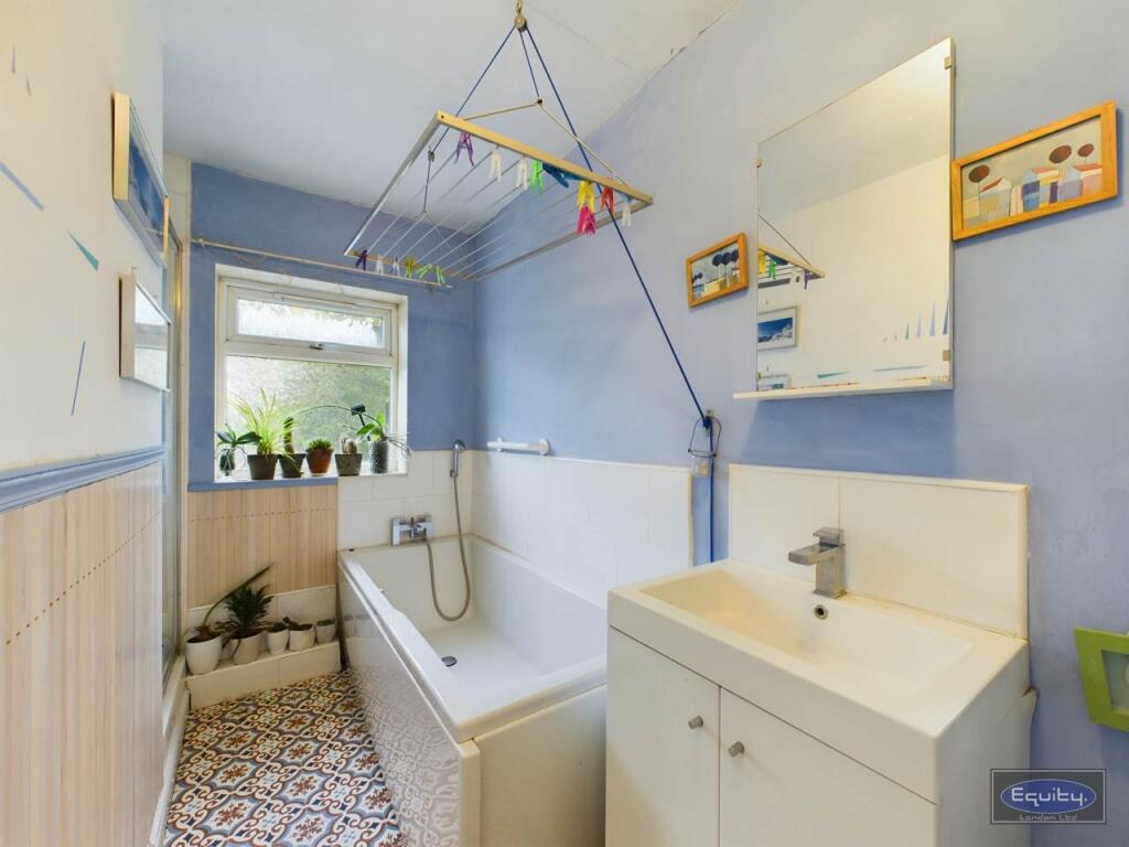 Bathroom (2)