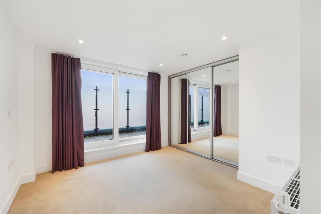 13 Mulholland House, 77 Hartfield Road - xlFxO6PF5
