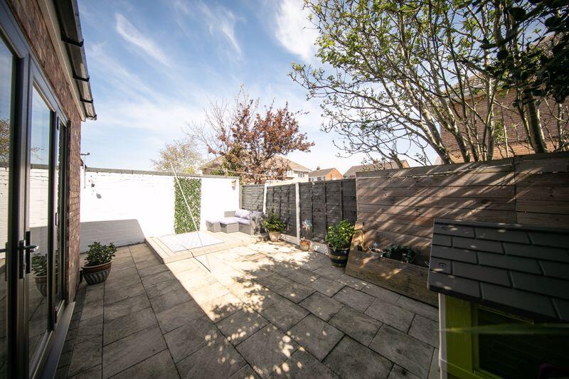 Low maintenance private garden