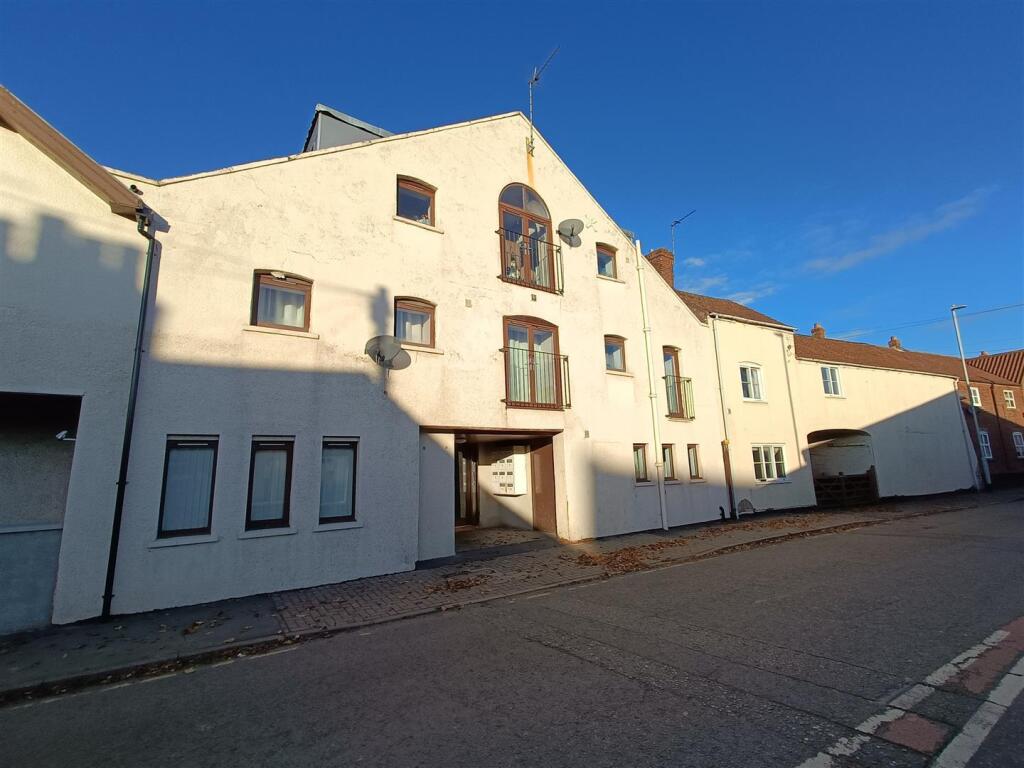 Flat 6, 30 Oxford Street