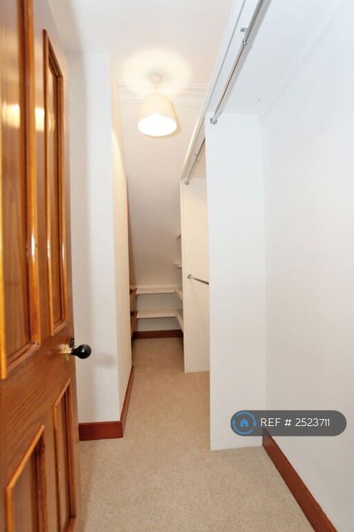 Walk In Wardrobe