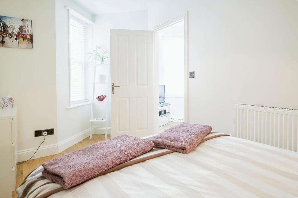dda606bb-Bedroom 203.JPG