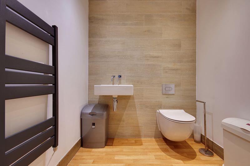 Communal Gym WC