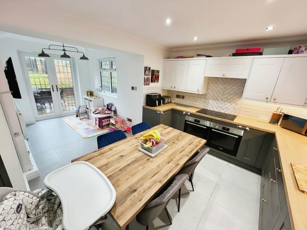 Dining Kitchen