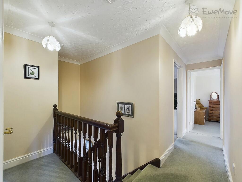 CAM03640G0-PR0031-STILL021