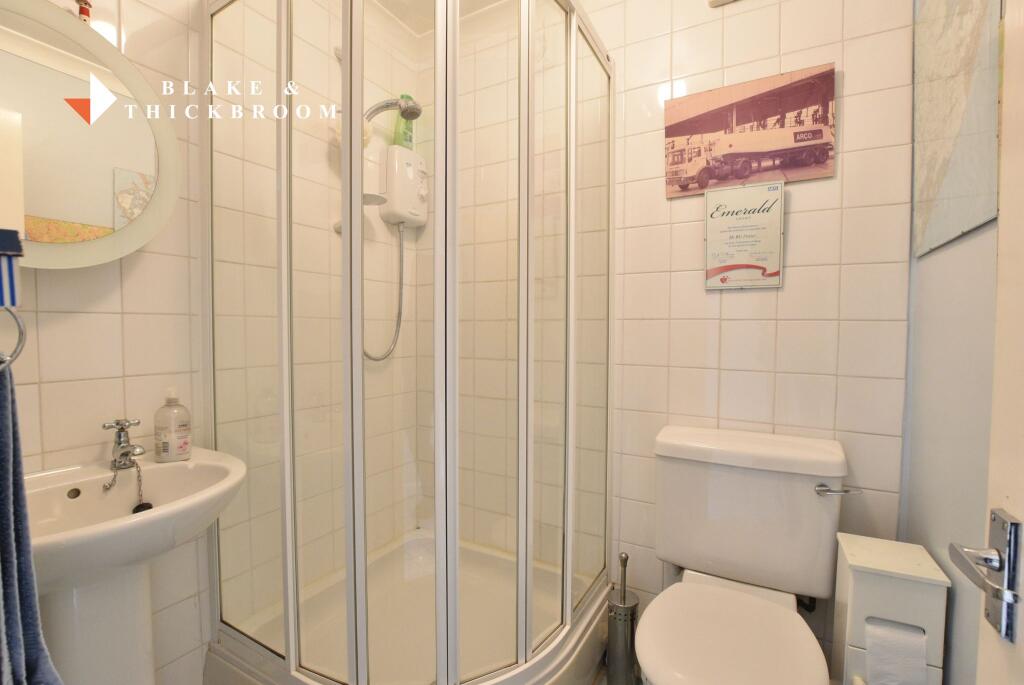 GROUND FLOOR SHOWER ROOM