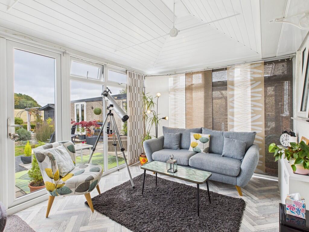 CAM04578G0-PR0024...