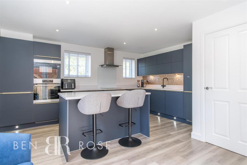 Kitchen/Breakfast Room