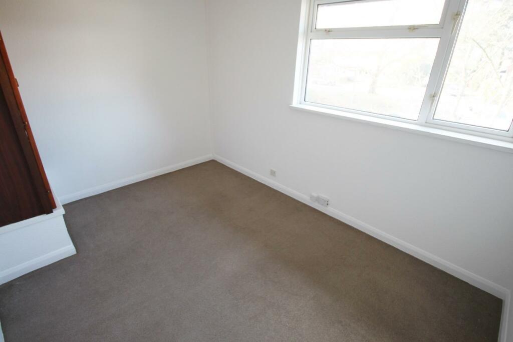 Bedroom 2.JPG