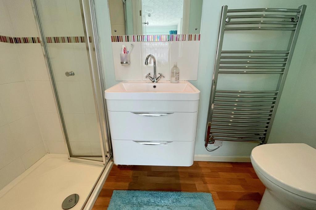 9- En-Suite
