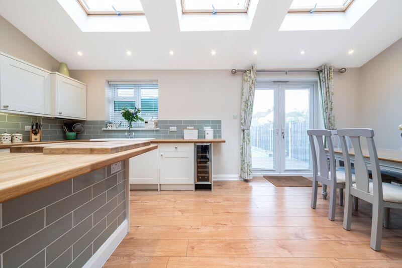 REAR EXTENSION