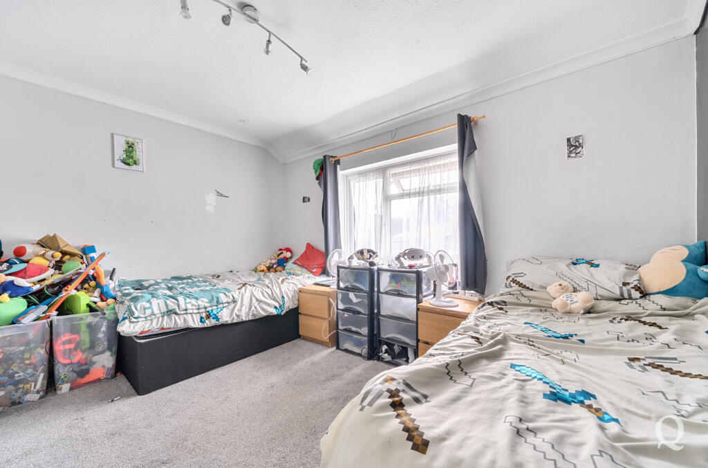 6e51f135-2084-458...