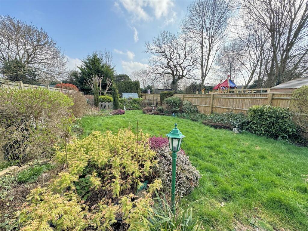 Garden 3.jpg