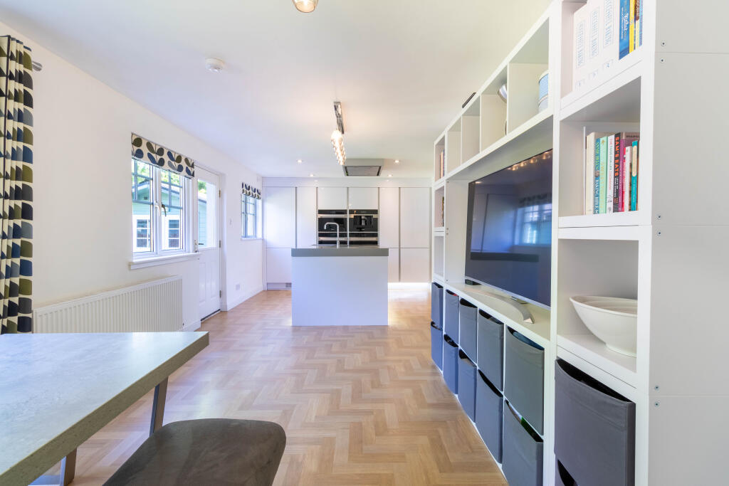 Open-Plan Kitchen/Dining Room