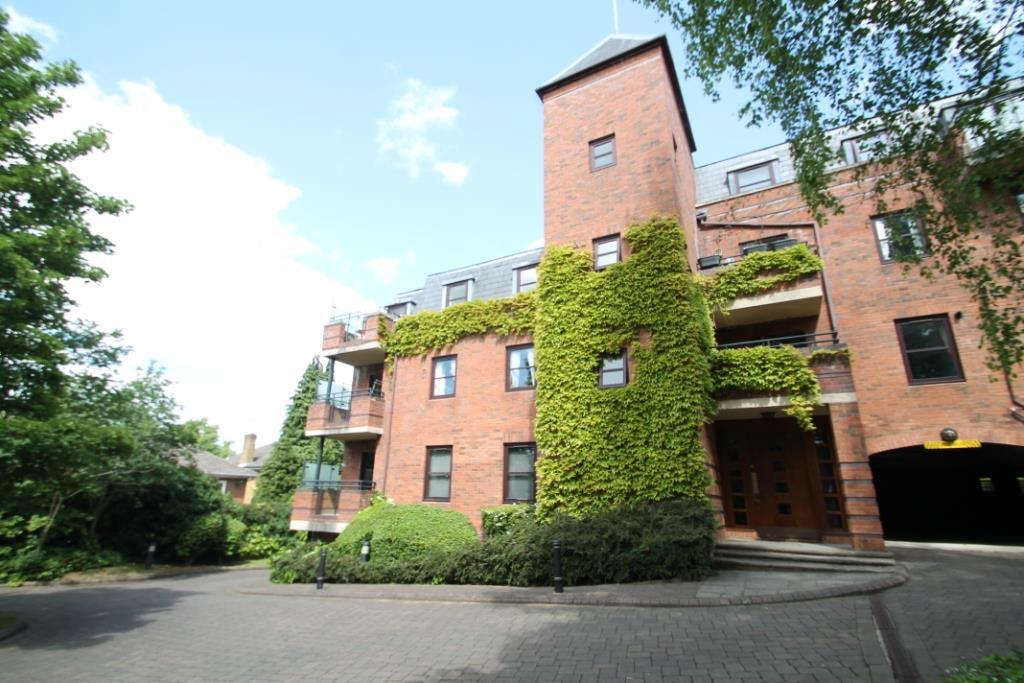 13 Lychgate Manor 014.jpg
