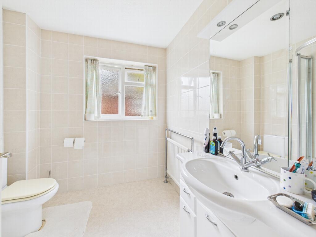 En Suite Shower Room