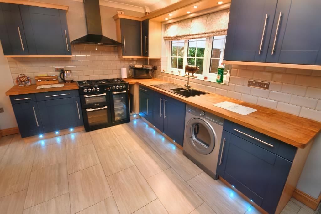 kitchen3 (Portal Size).JPG
