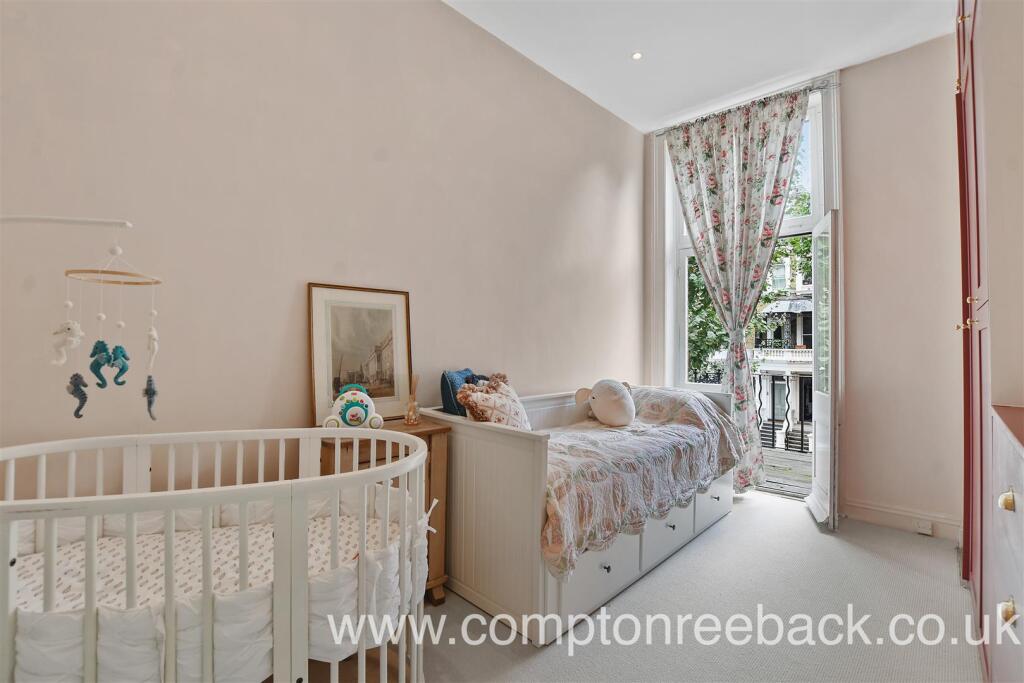 Bedroom 2: