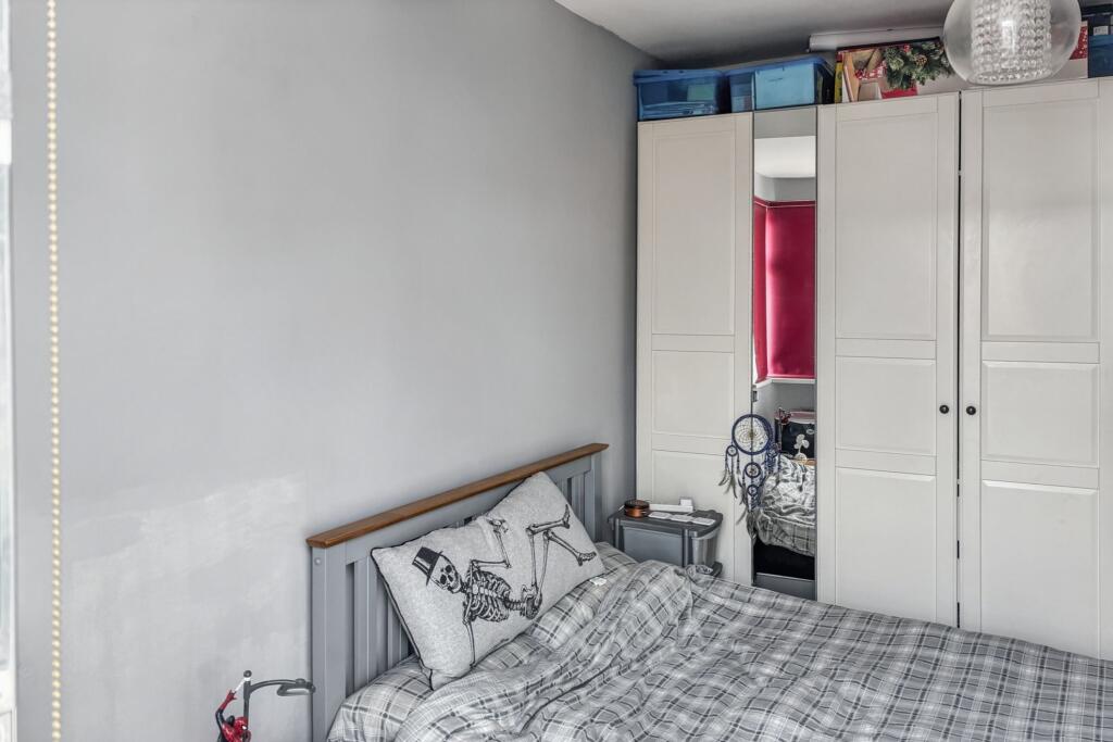 Flat 4, Canterbury Court, 44 Ailsa Road, Westcliff on Sea, SS0 8BL