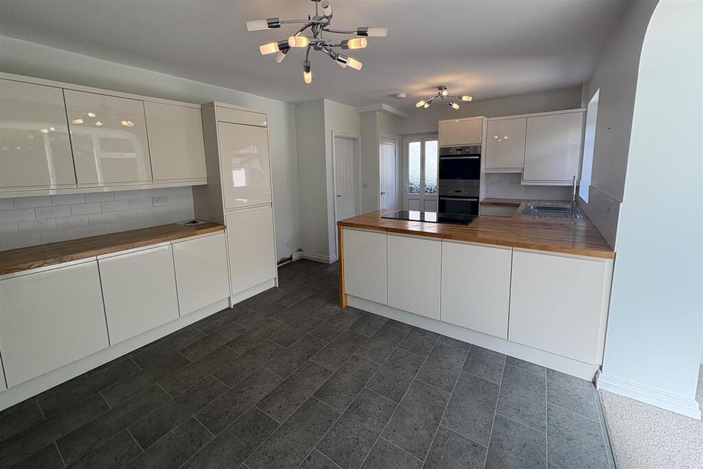 Kitchen / Diner