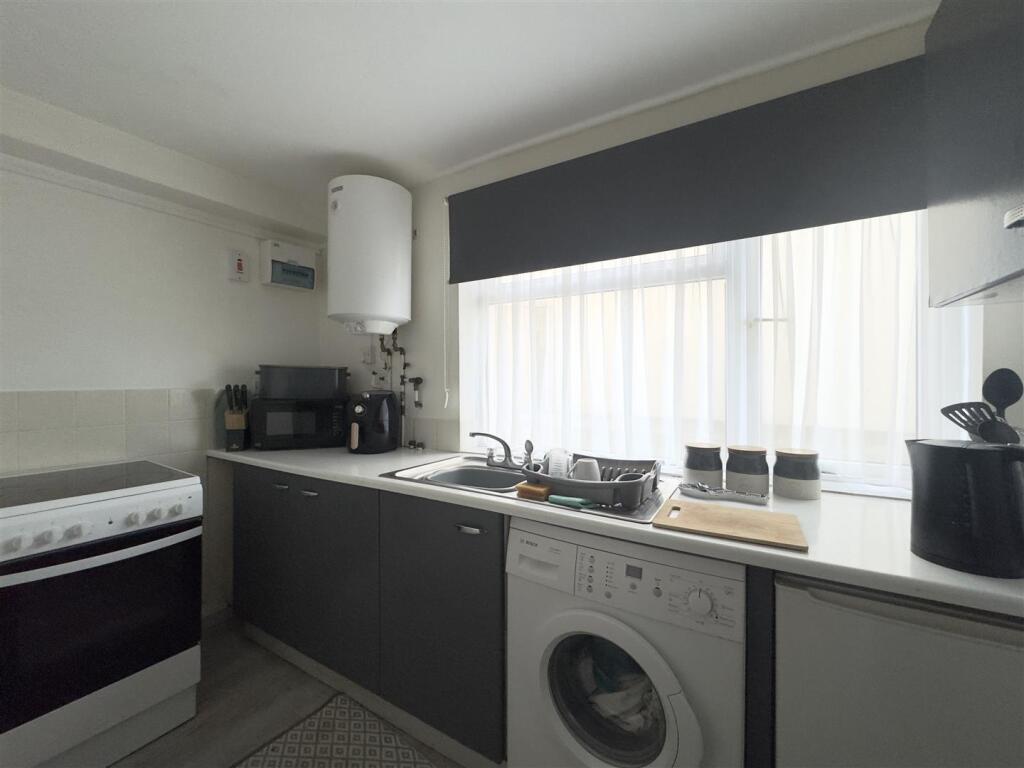 Flat 2