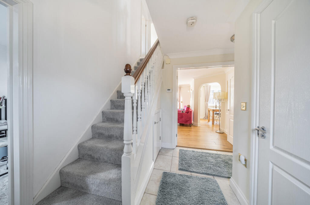 1310788-12-685304...