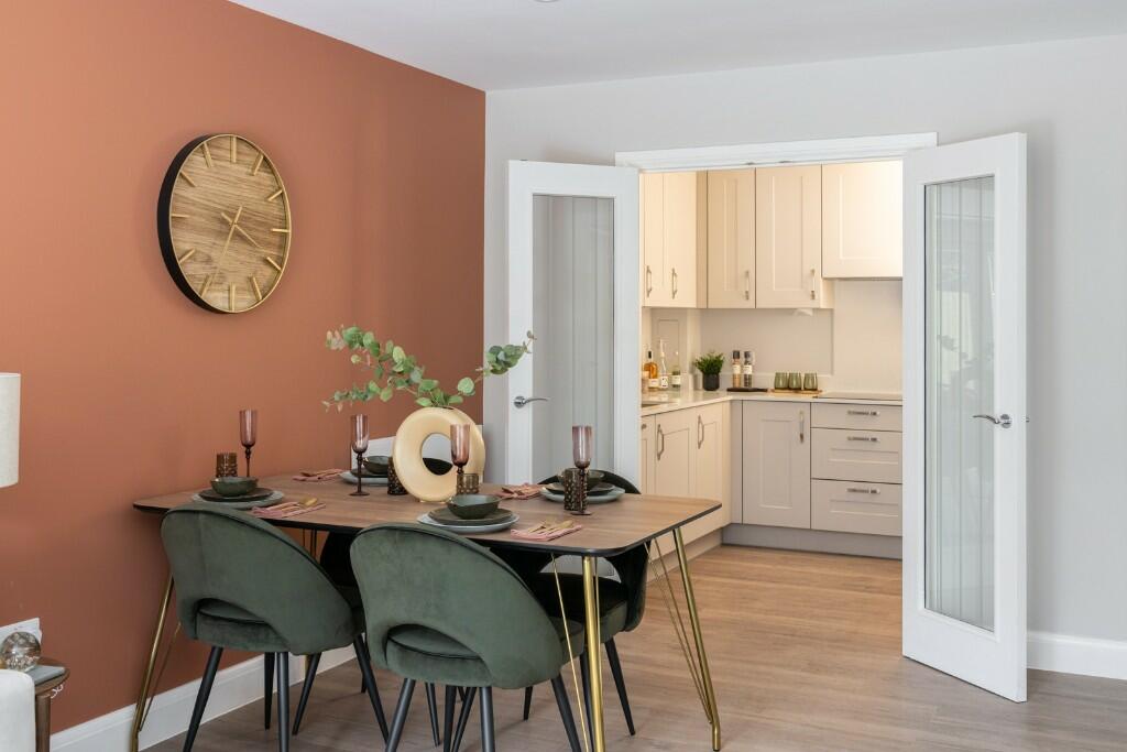 Kitchen / Dining
