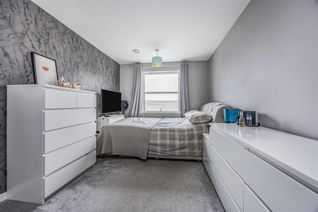 34 Southdown View, Military Road, Hilsea-PorticoMa