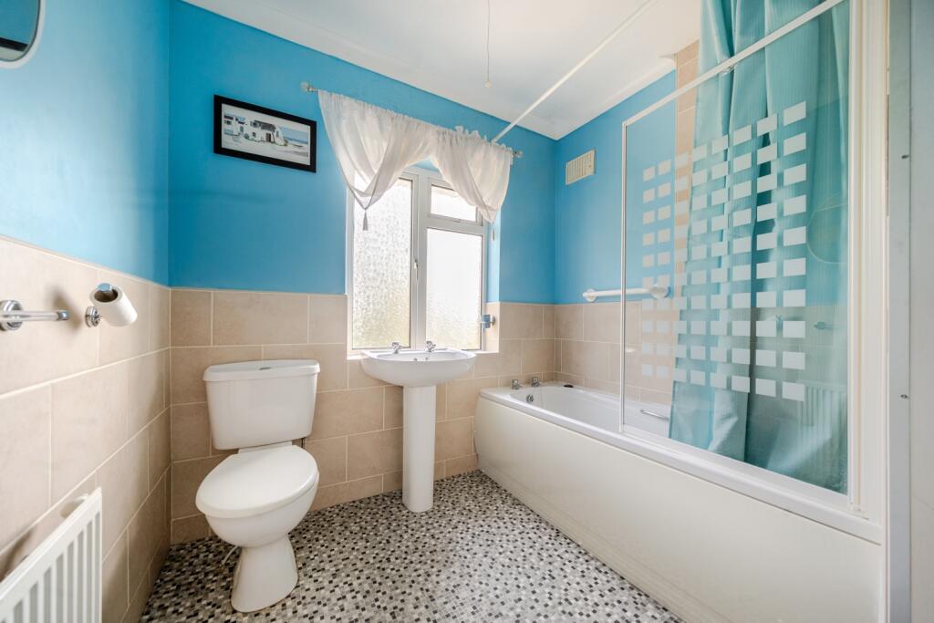 1309440-4-684fe2531252c