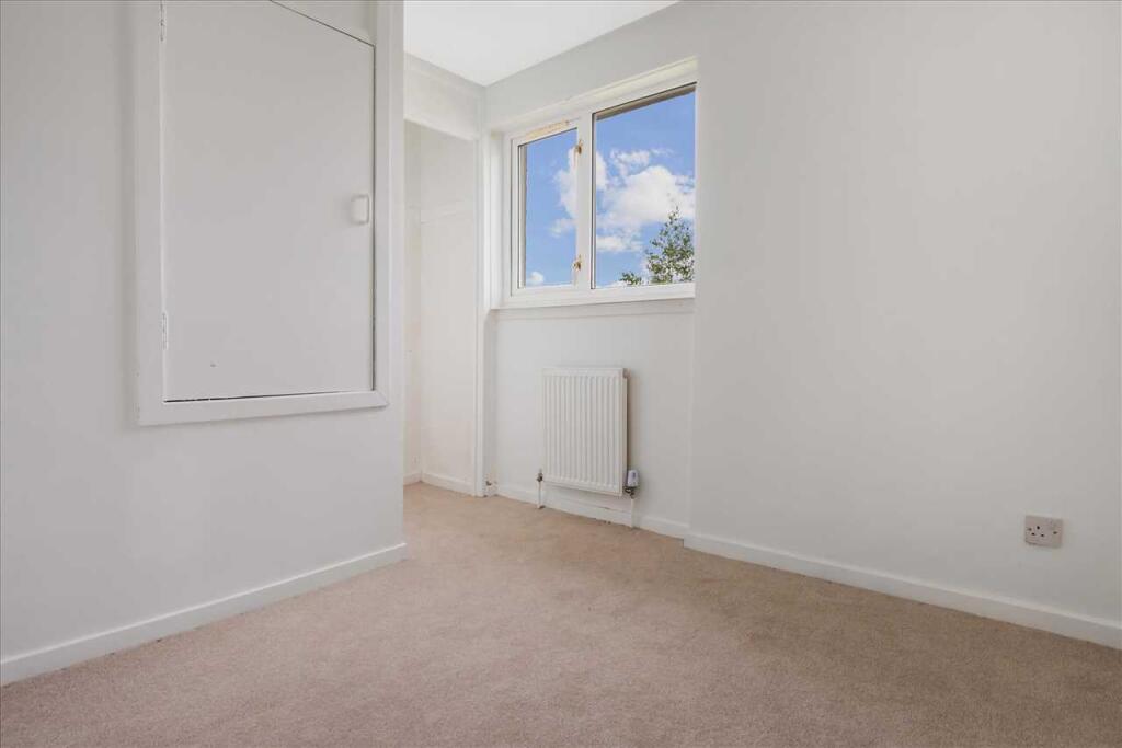 Bedroom Three (2)