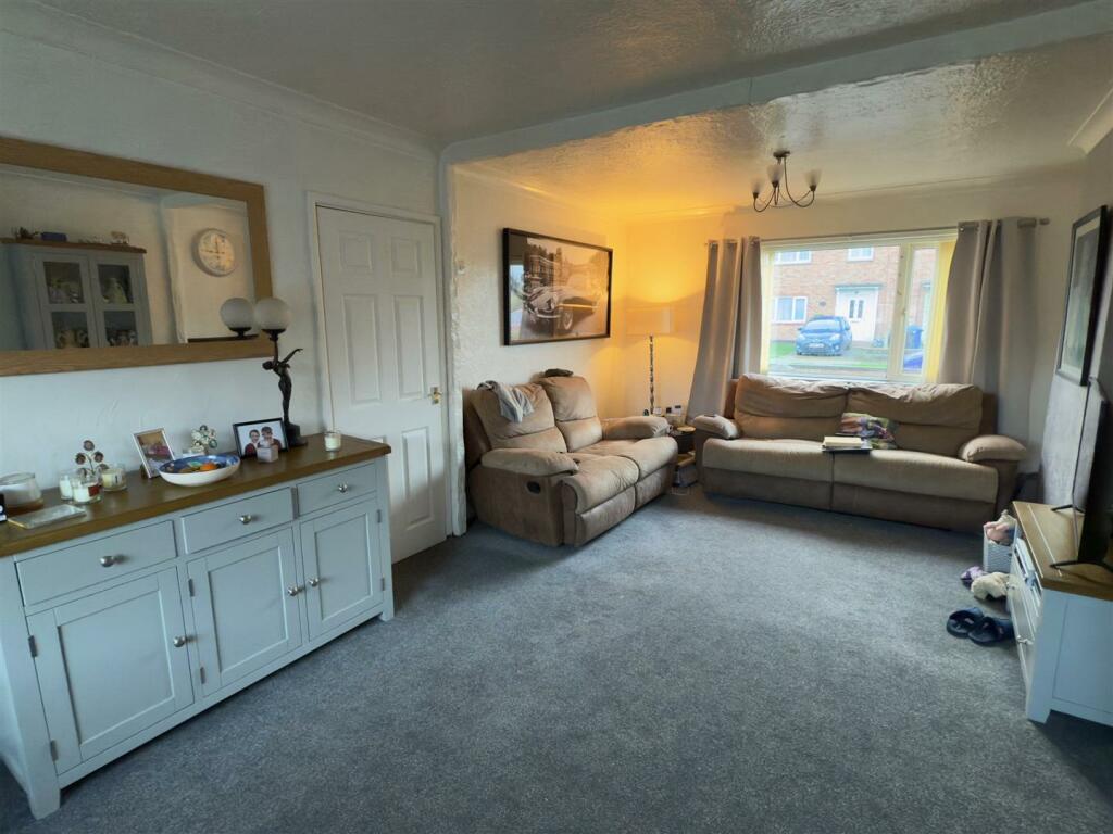 LOUNGE.jpg