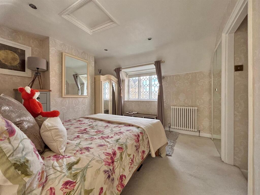 BED1.jpg