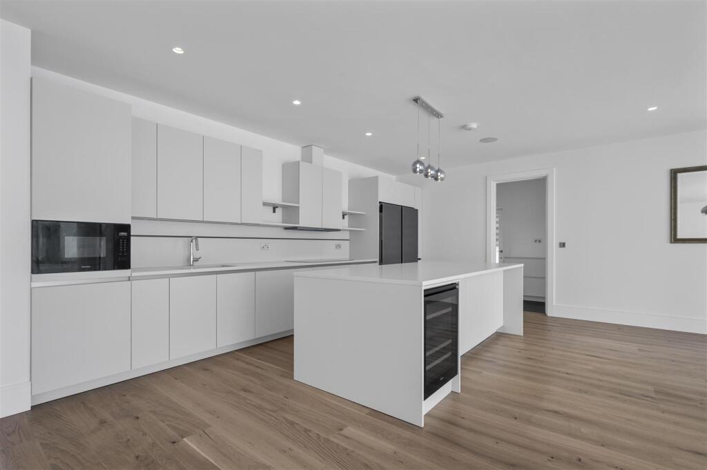 92 Copse Hil,13.jpg