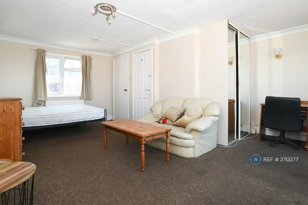 Loft Room With En-Suite &amp; Roof Terrace