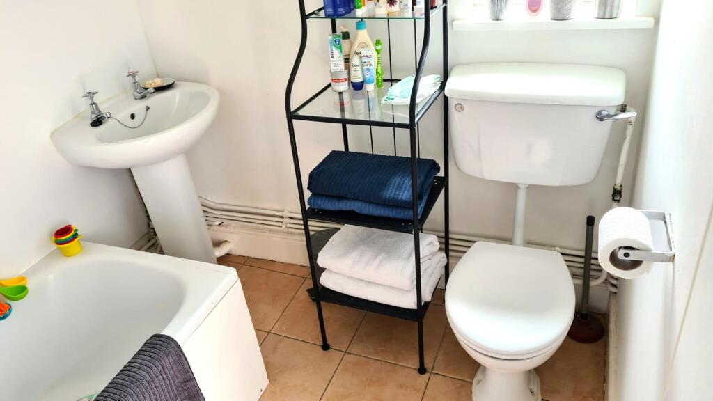 252 Coronation Road Bathroom.jpg