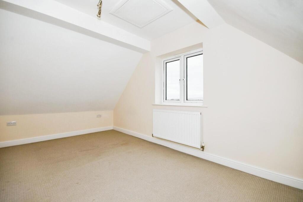 NEW BEDROOM 2 03.jpg