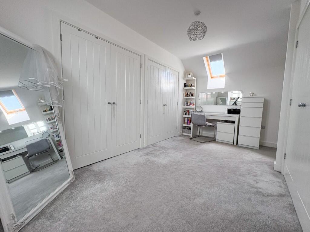 Dressing Area Principle suite.jpg