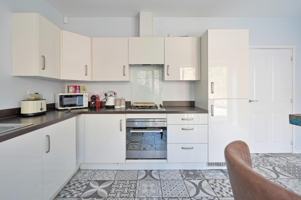 Breakfasting Kitchen