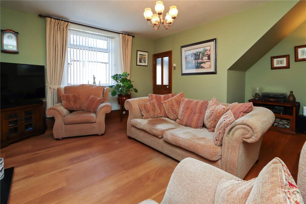 Living Room Pic 3