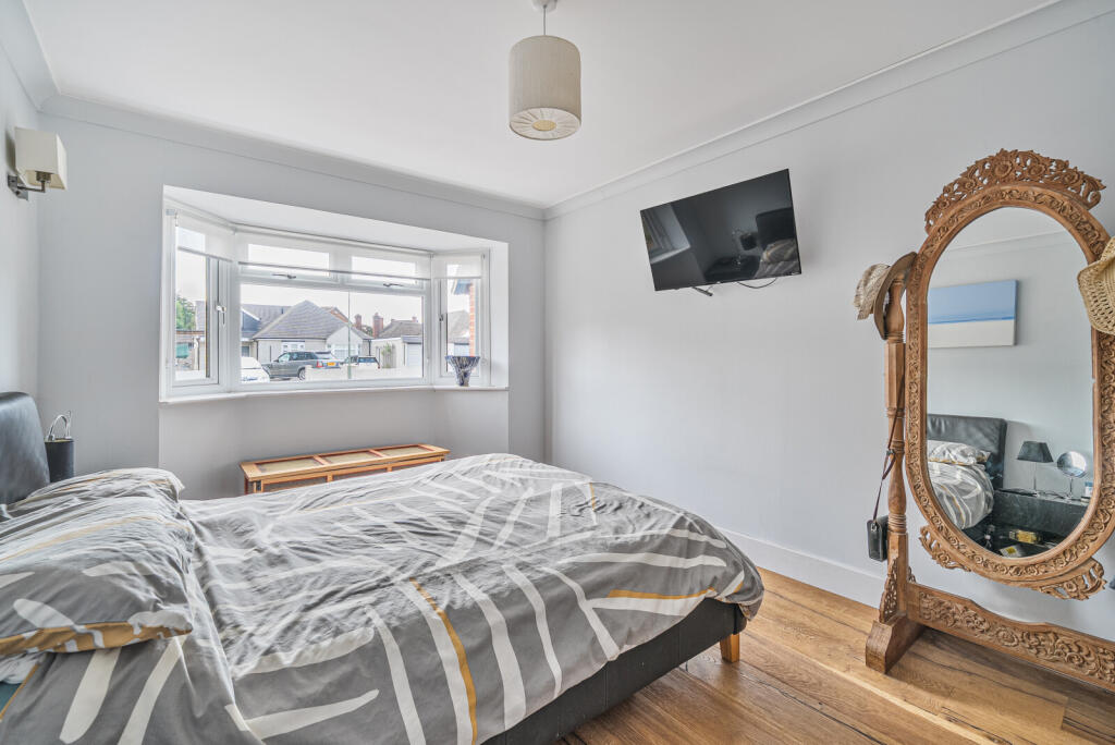 1332674-18-688c8f...