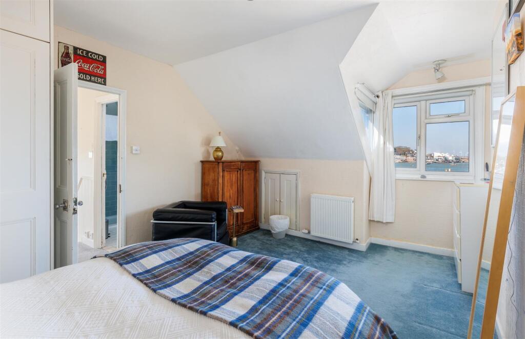 Bedroom 2-1